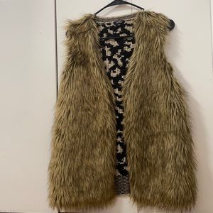 Fur vest